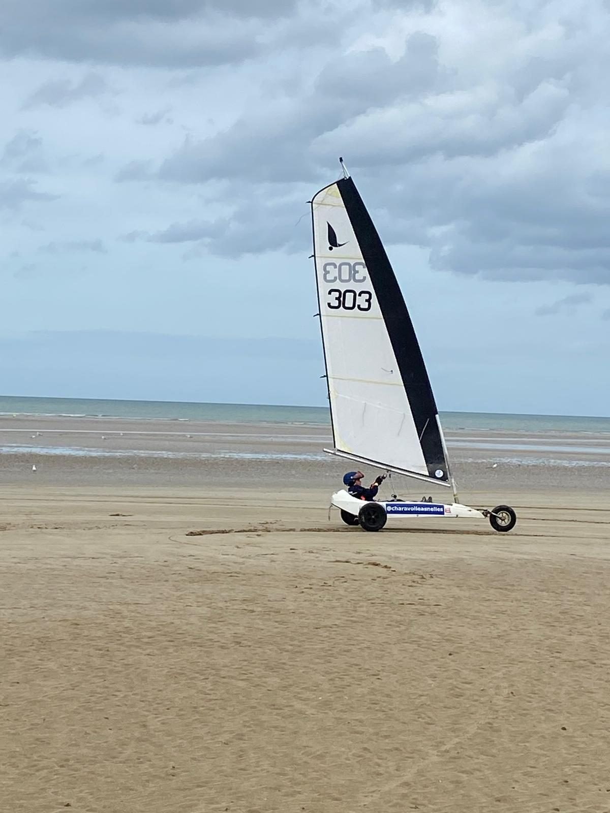En course sur la plage d’Asnelles